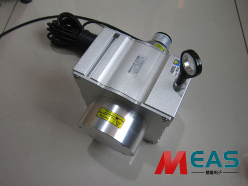 ����������λ�ƾ��a�����x��С����(l��i)ָ�c(di��n)�Ի�