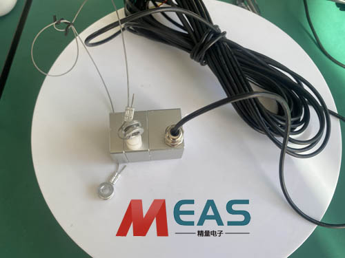 拉線位移編碼器要把信號線和設(shè)備的強(qiáng)電線區(qū)分開